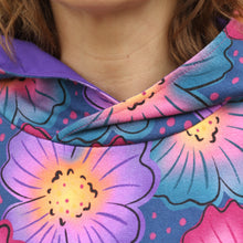 Load image into Gallery viewer, Bright Flowerheads Sweatshirt