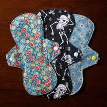 Load image into Gallery viewer, Set of Three Cloth Menstrual Pads