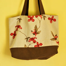 Load image into Gallery viewer, Vanille Tote Bag