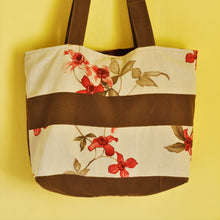 Load image into Gallery viewer, Vanille Tote Bag - Striped