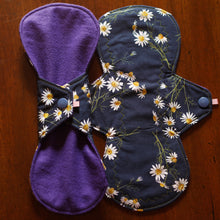 Load image into Gallery viewer, &#39;Chamomile&#39; Cloth Menstrual Pad
