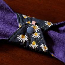 Load image into Gallery viewer, &#39;Chamomile&#39; Cloth Menstrual Pad

