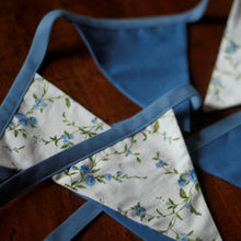 Load image into Gallery viewer, Blue Roses Bunting

