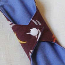 Load image into Gallery viewer, &#39;Scattered Petals&#39; Cloth Panty Liner
